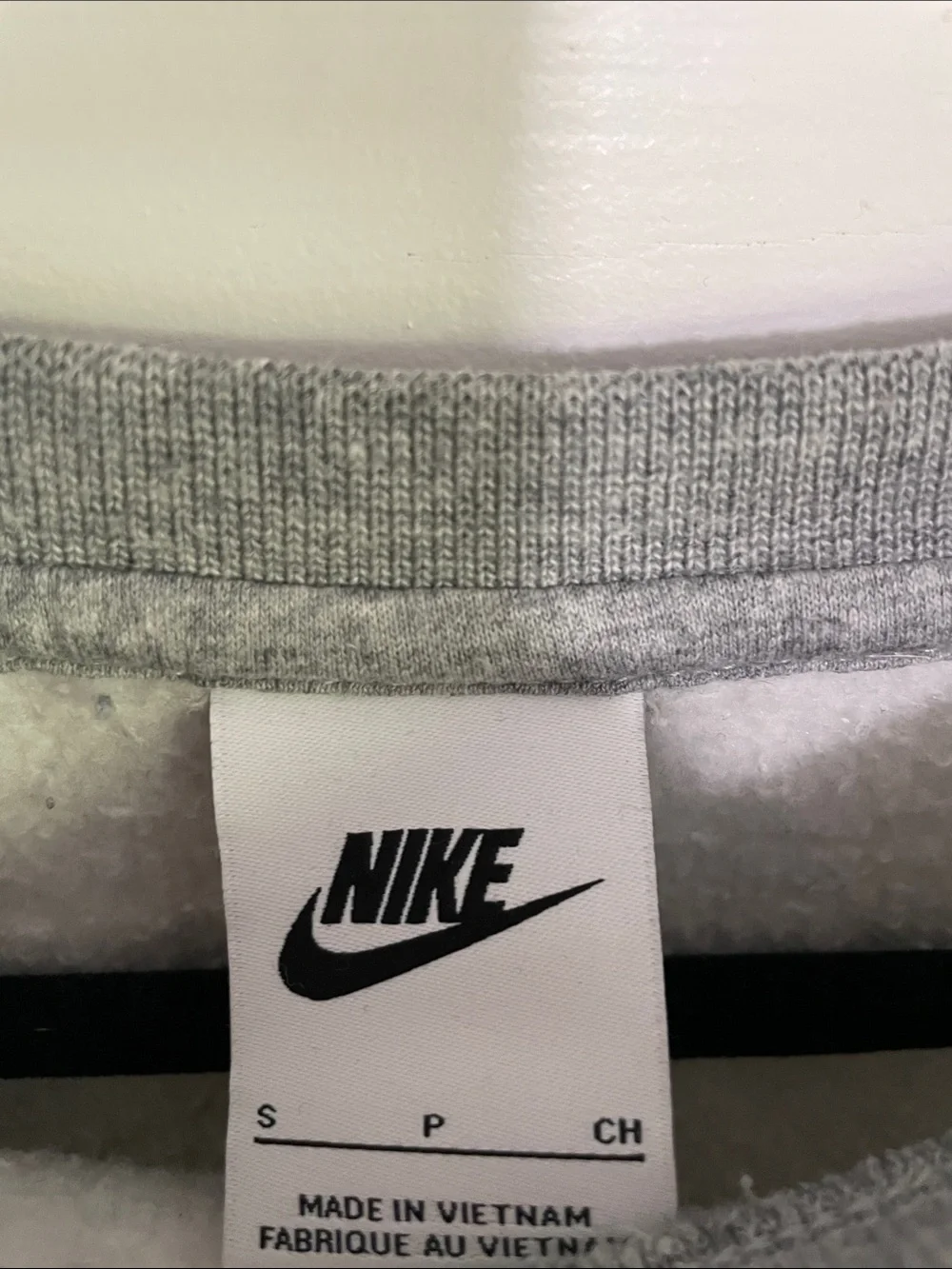 Nike Unisex Heather Gray Crewneck Sweatshirt